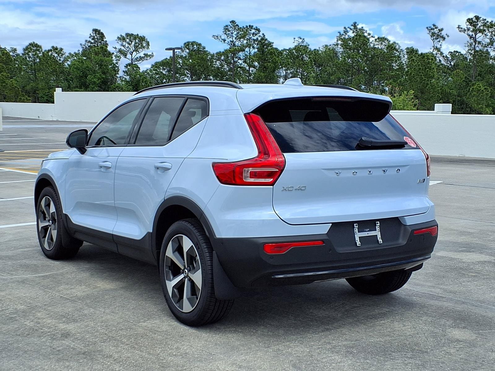 New 2026 Volvo XC40 B5 Plus w/ Protection Package Premier AWD/4WD image 5