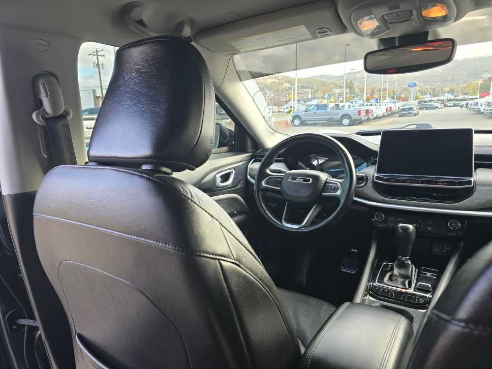 Used 2022 Jeep Compass Latitude AWD/4WD image 10