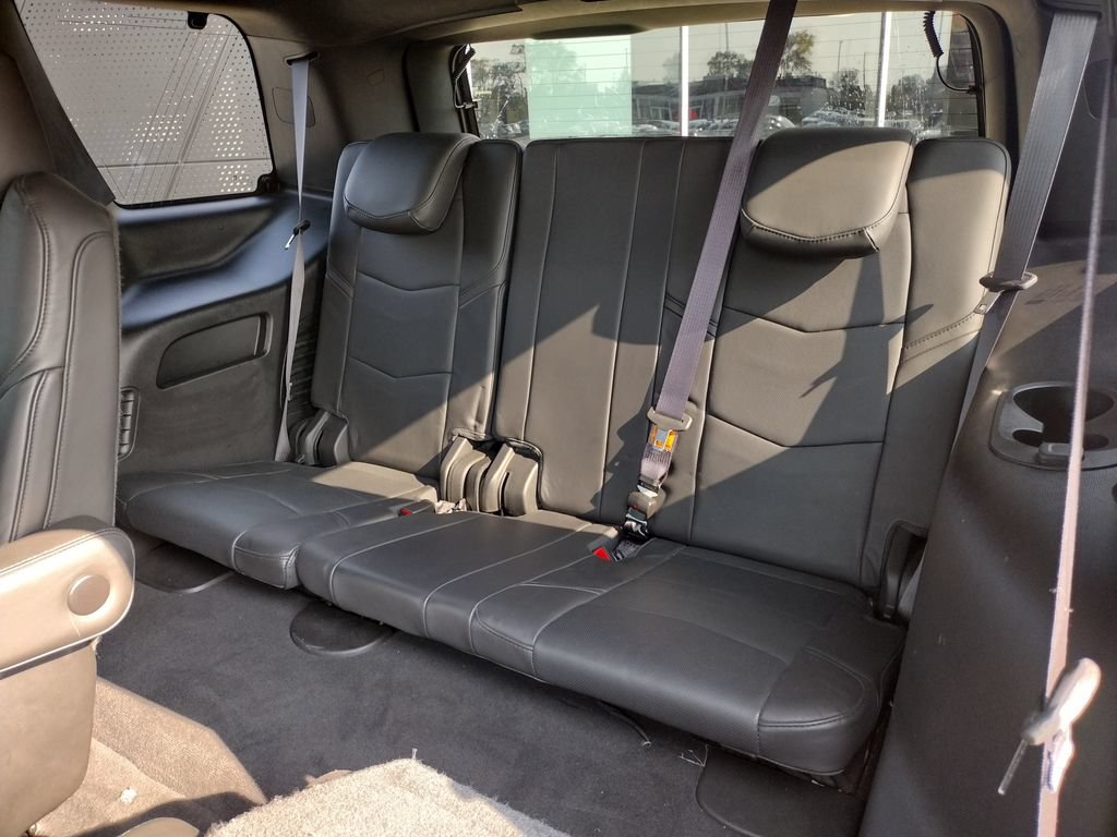 Used 2016 Cadillac Escalade Platinum AWD/4WD image 14