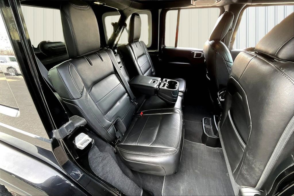 Used 2019 Jeep Wrangler Unlimited Sahara w/ Dual Top Group image 25