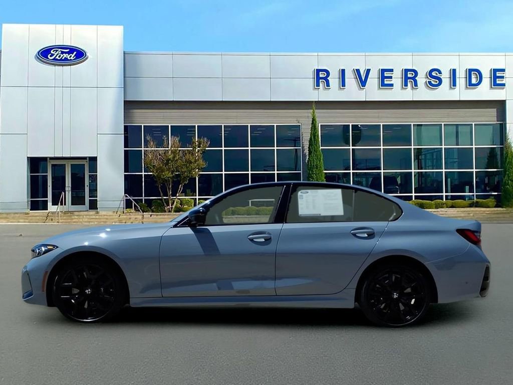 Used 2025 BMW 330i xDrive Sedan w/ M Sport Package AWD/4WD image 4