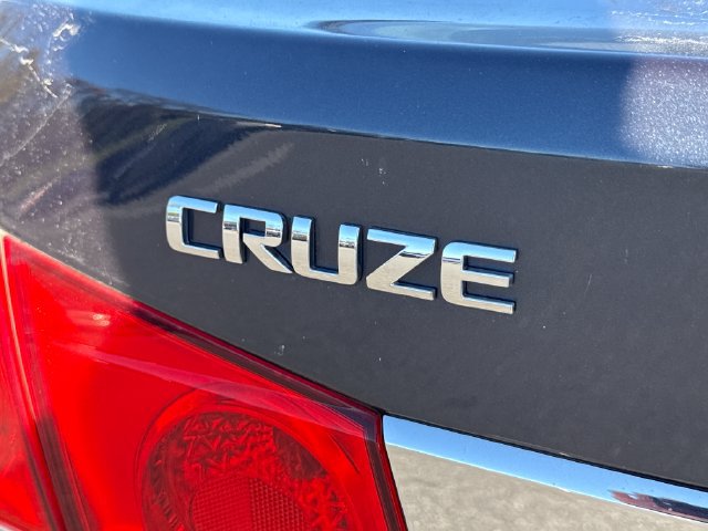 Used 2014 Chevrolet Cruze LT FWD image 18