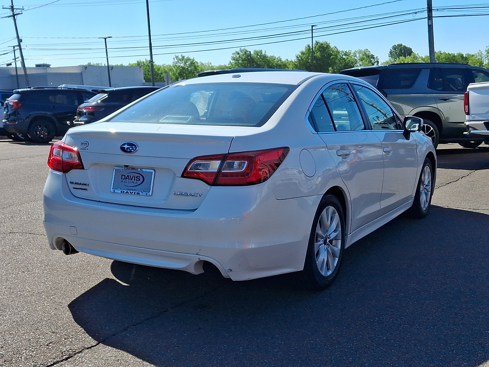 Used 2015 Subaru Legacy 2.5i Premium AWD/4WD image 4
