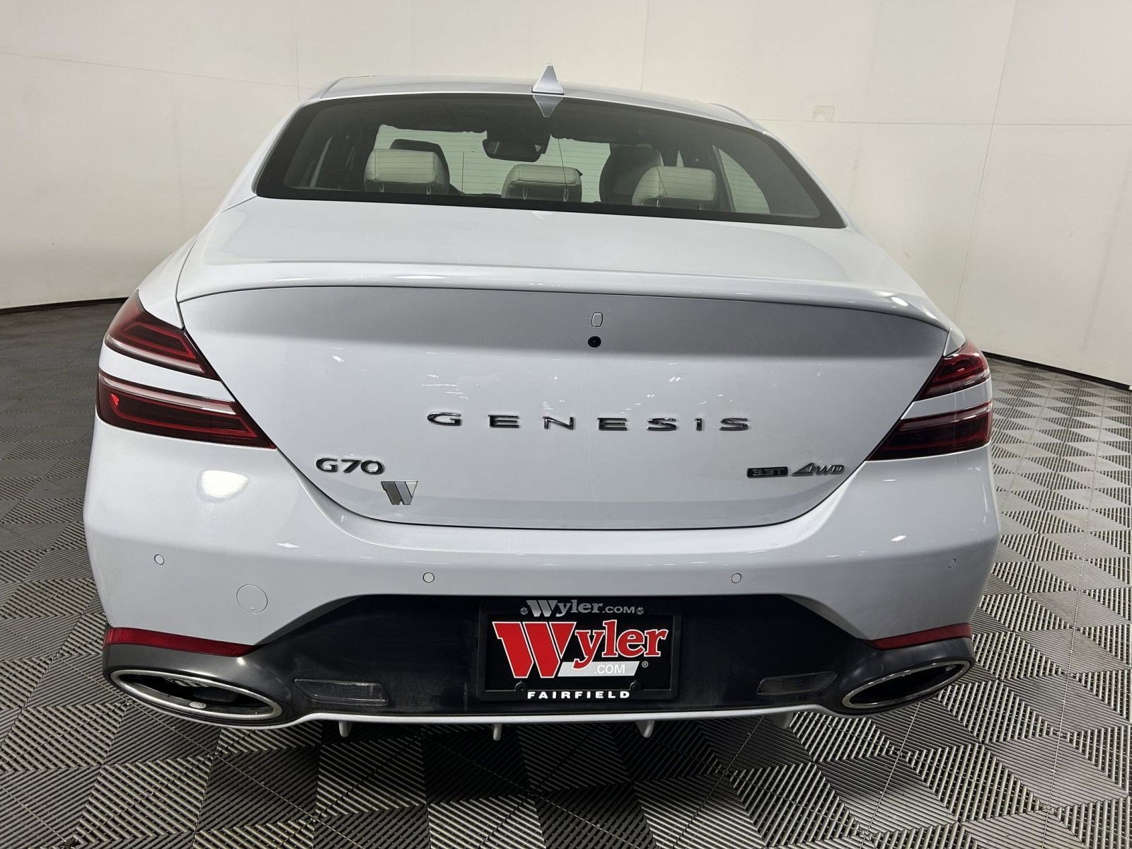 Used 2023 Genesis G70 3.3T w/ Sport Prestige Package image 7