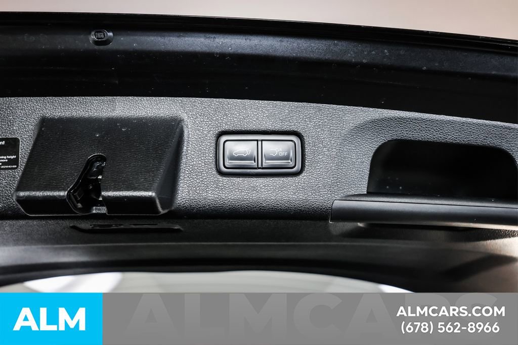 Used 2024 Kia Telluride EX w/ EX Captain's Chair Package AWD/4WD image 21