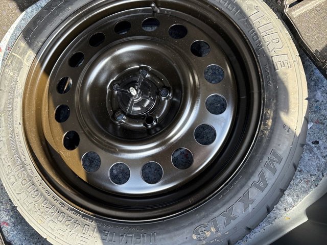 Used 2023 Ford Escape ST-Line Select image 16