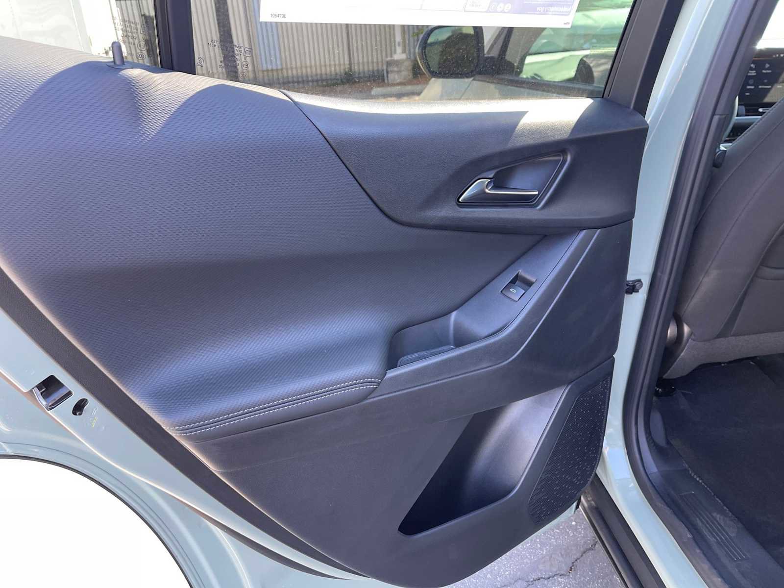 New 2026 Chevrolet Equinox LT image 15