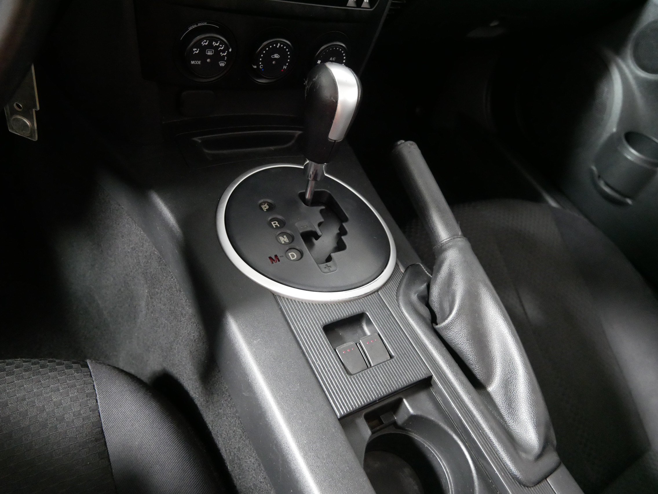 Used 2008 MAZDA MX-5 Miata Touring RWD image 24