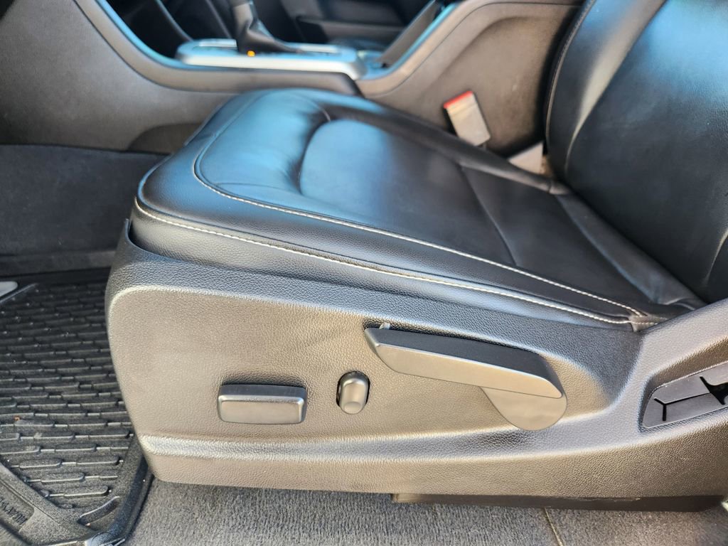 Used 2019 Chevrolet Colorado ZR2 image 14