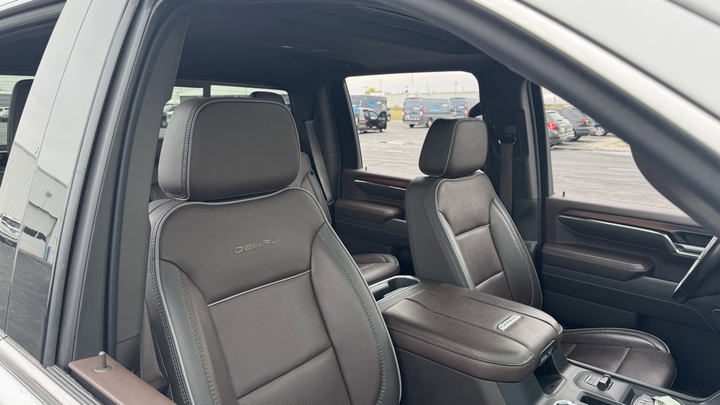Used 2024 GMC Sierra 2500 Denali w/ Technology Package image 21