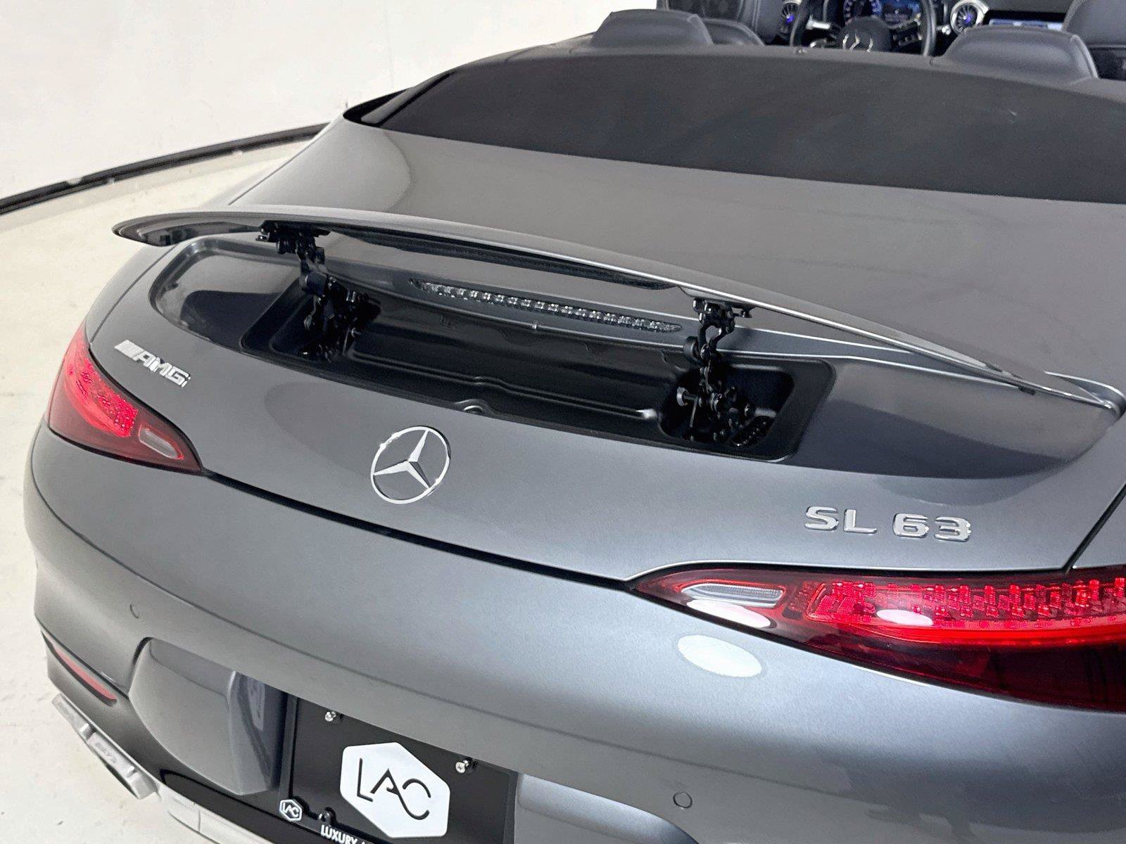 Used 2025 Mercedes-Benz SL 63 AMG 4MATIC image 31