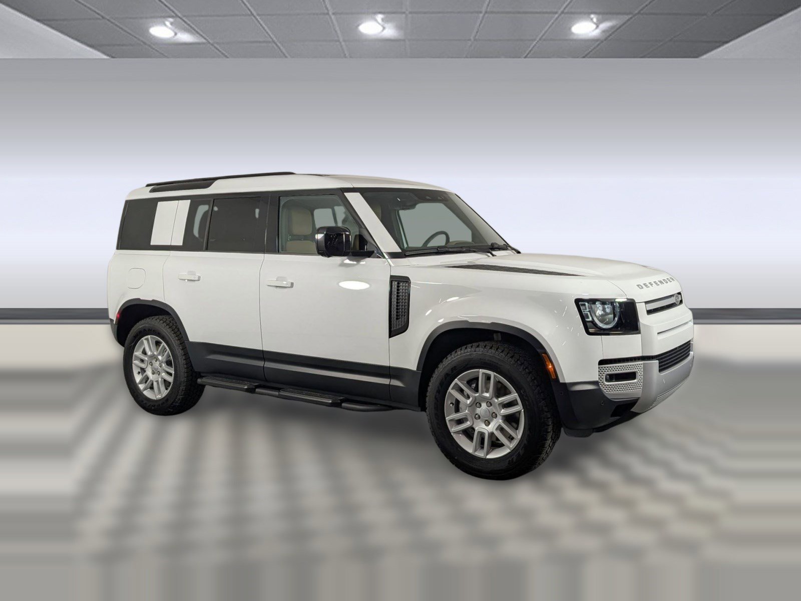 Used 2025 Land Rover Defender 110 S image 6