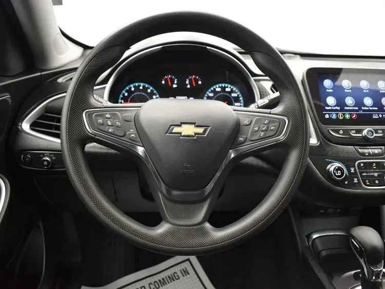 Used 2025 Chevrolet Malibu LT FWD image 19