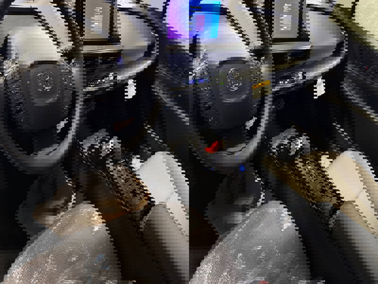 New 2026 Toyota Prius LE FWD image 10