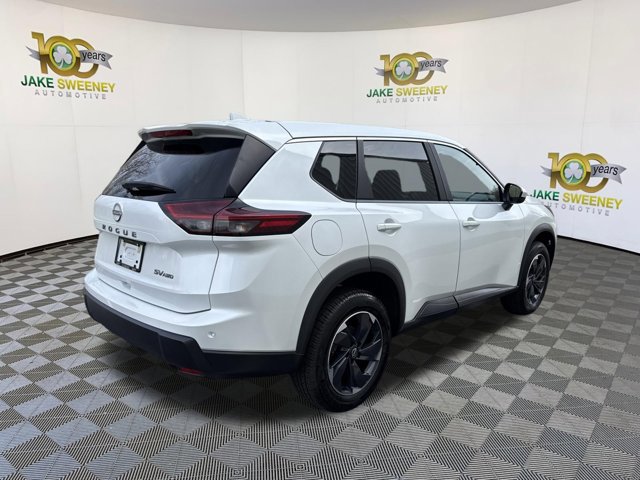 Used 2024 Nissan Rogue SV image 10