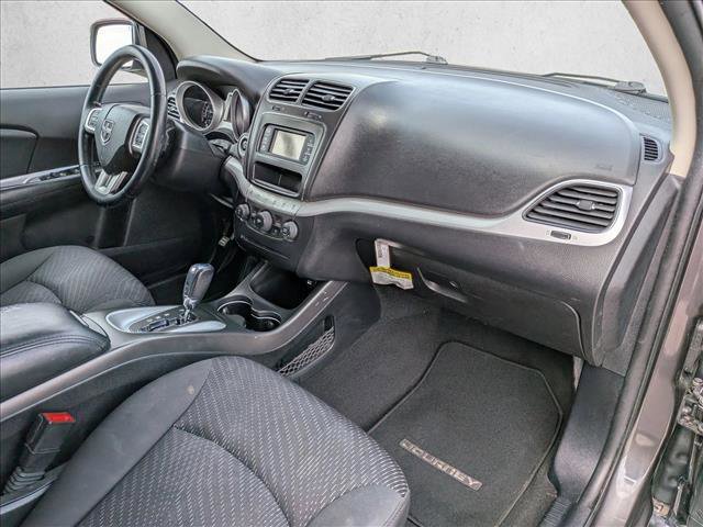 Used 2017 Dodge Journey SE w/ Flexible Seating Group FWD image 23