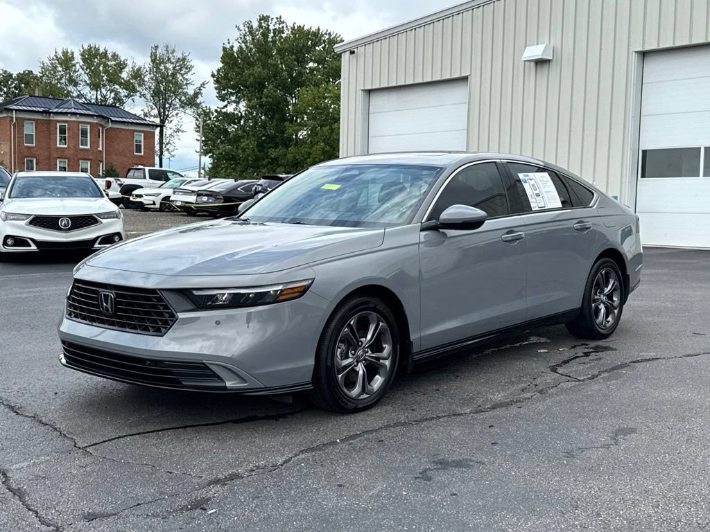 Used 2024 Honda Accord EX-L image 3