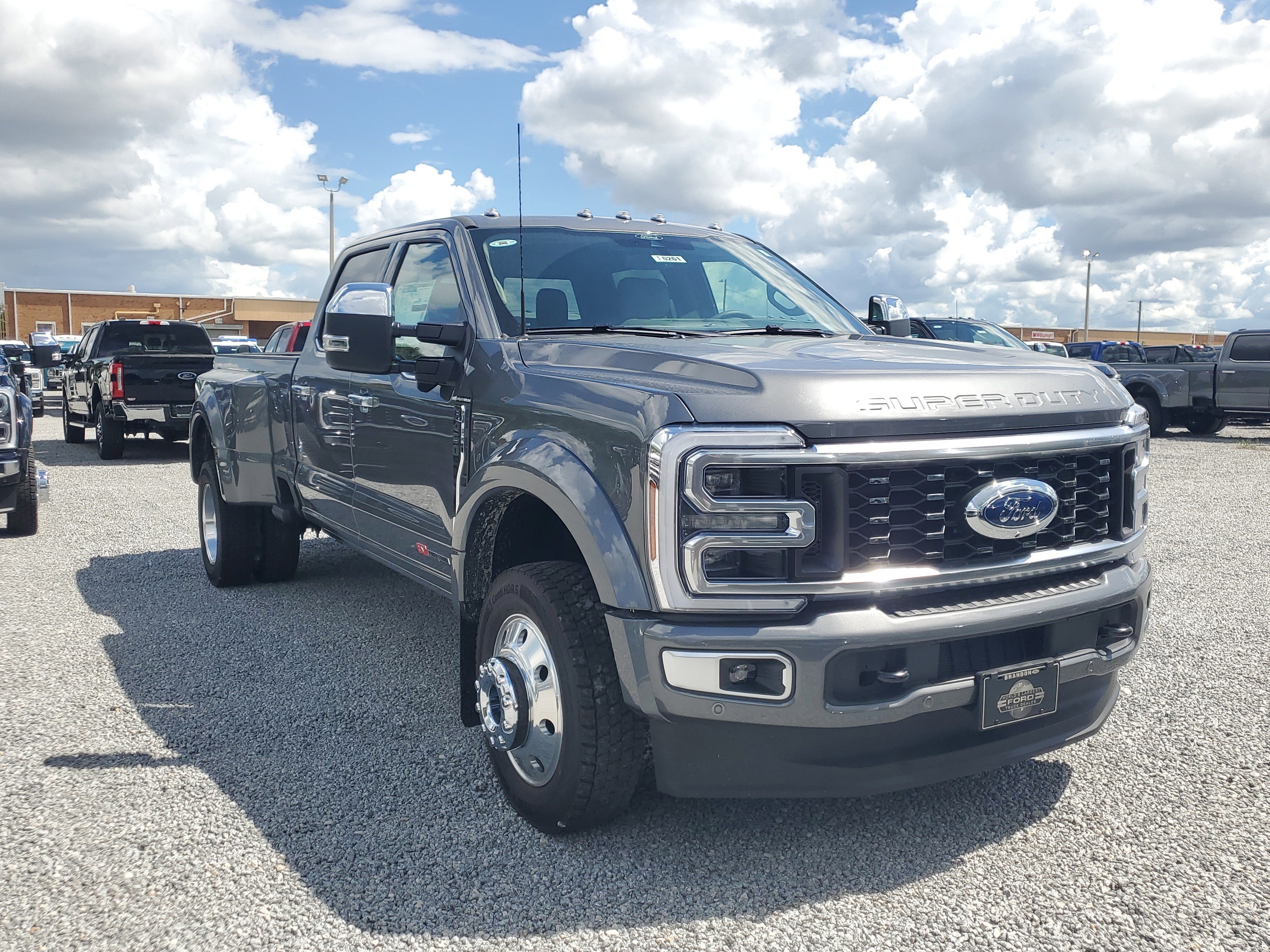 New 2026 Ford F450 Platinum w/ Platinum Plus Package video 2