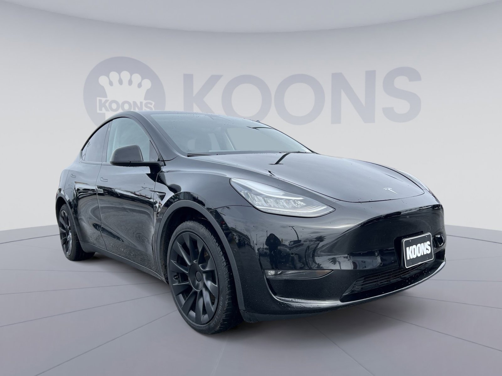 Used 2022 Tesla Model Y Long Range image 10