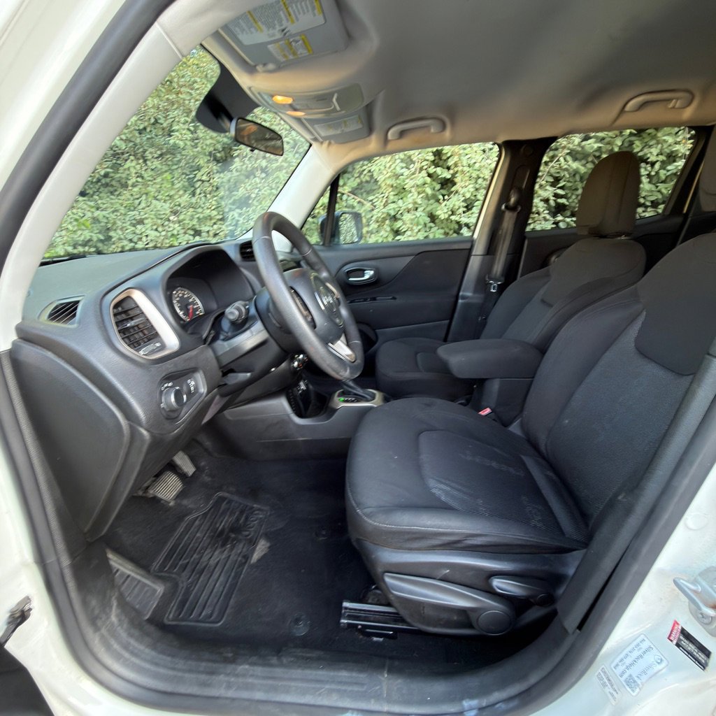 Used 2017 Jeep Renegade Sport w/ Power & Air Group FWD image 9