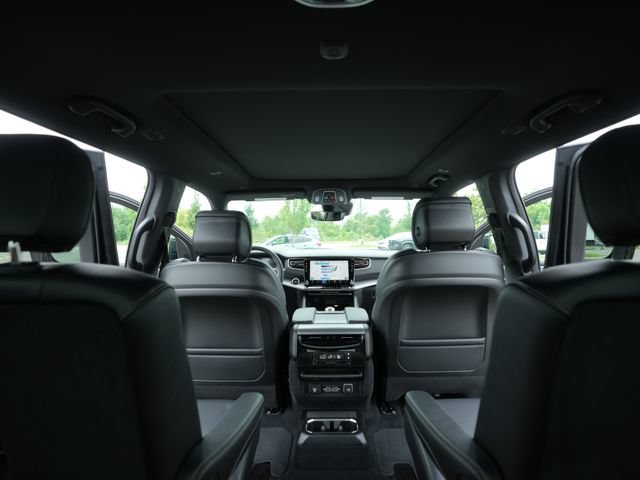 New 2026 Jeep Grand Wagoneer Limited AWD/4WD image 24