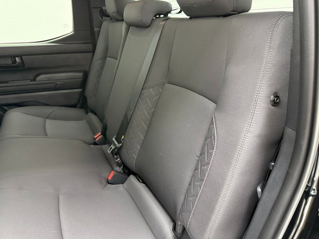 Used 2025 Toyota Tacoma SR5 w/ SR5 Upgrade Package image 34