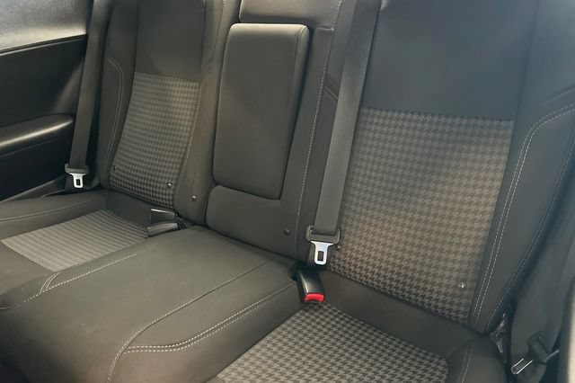 Used 2019 Dodge Challenger SXT RWD image 14