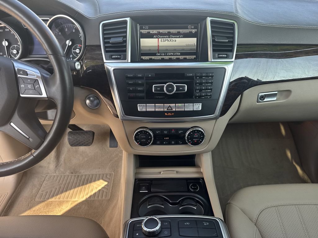 Used 2016 Mercedes-Benz GL 450 4MATIC image 28