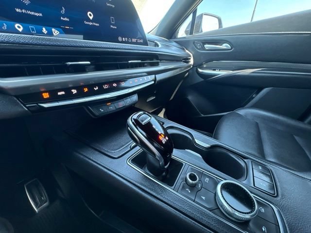 Used 2024 Cadillac XT4 Sport w/ Cold Weather Package FWD image 17