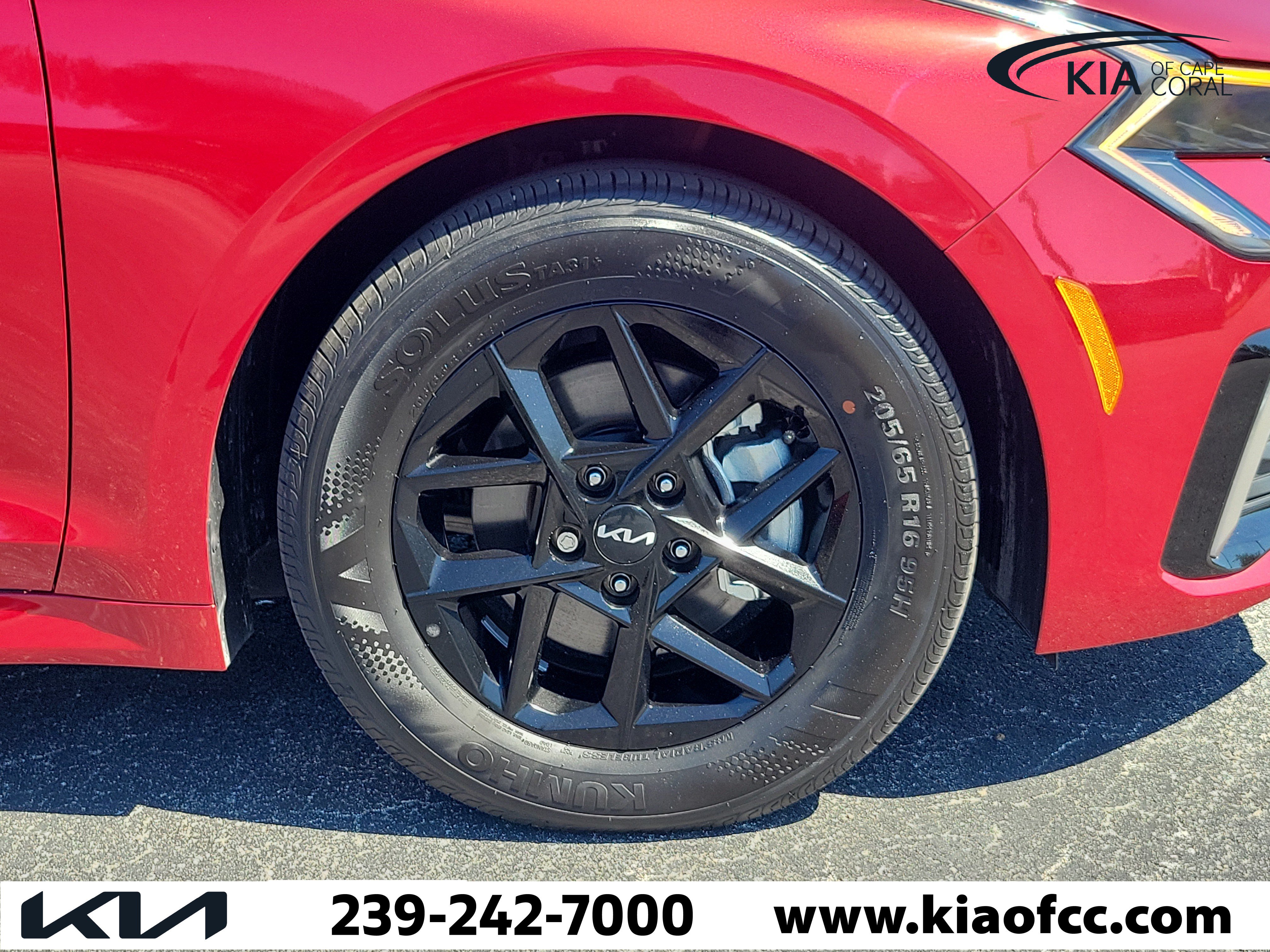 Certified 2025 Kia K5 LXS FWD image 7