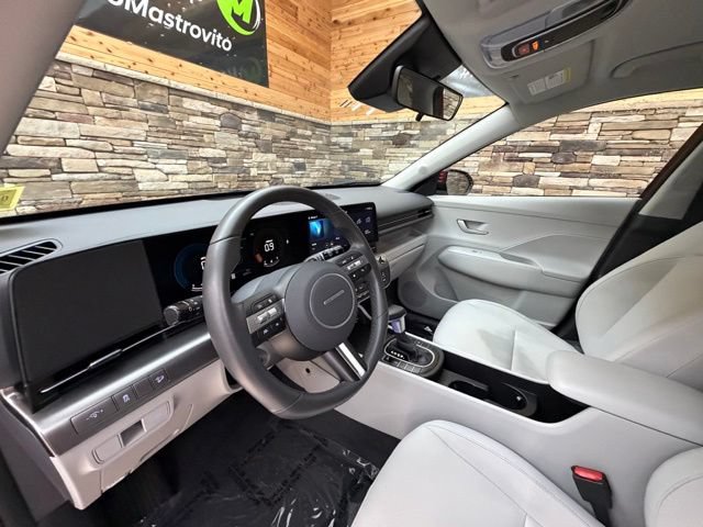 Used 2024 Hyundai Kona SEL AWD/4WD image 12