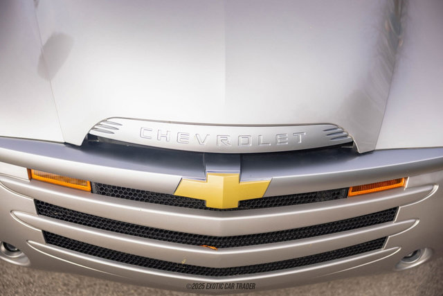 Used 2005 Chevrolet SSR w/ Preferred Equipment Group image 76