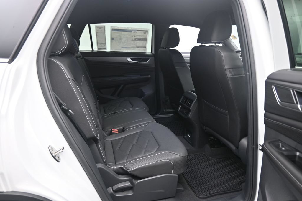 New 2026 Volkswagen Atlas Cross Sport SE FWD image 28