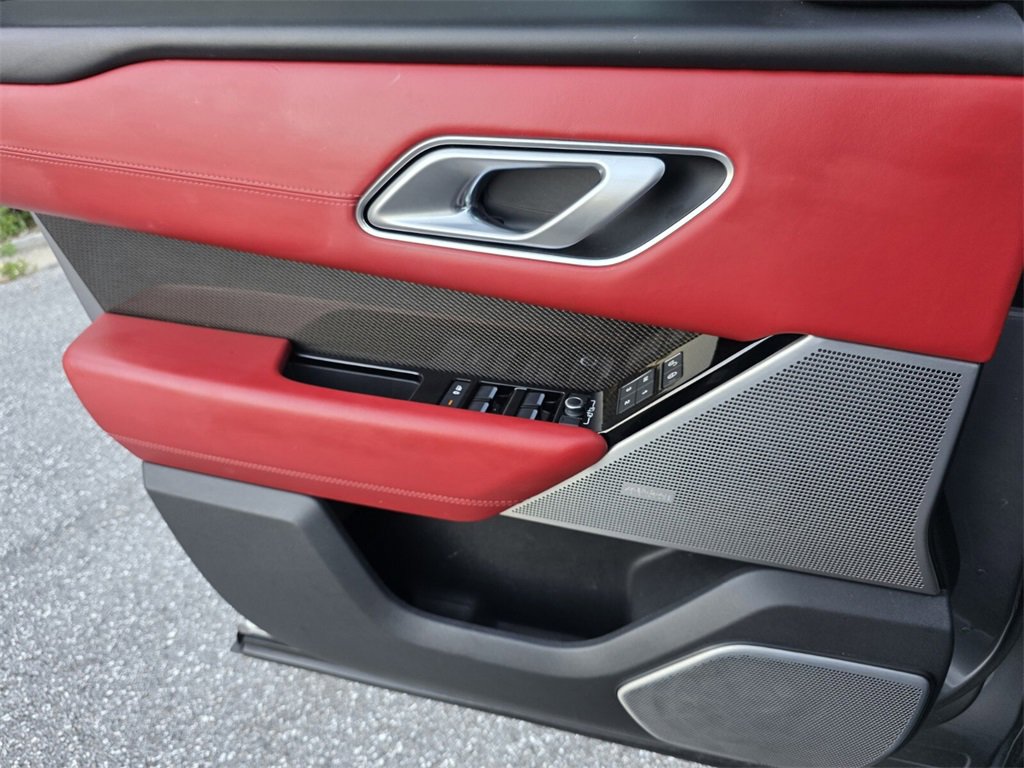 Used 2020 Land Rover Range Rover Velar SV Autobiography Dynamic image 29