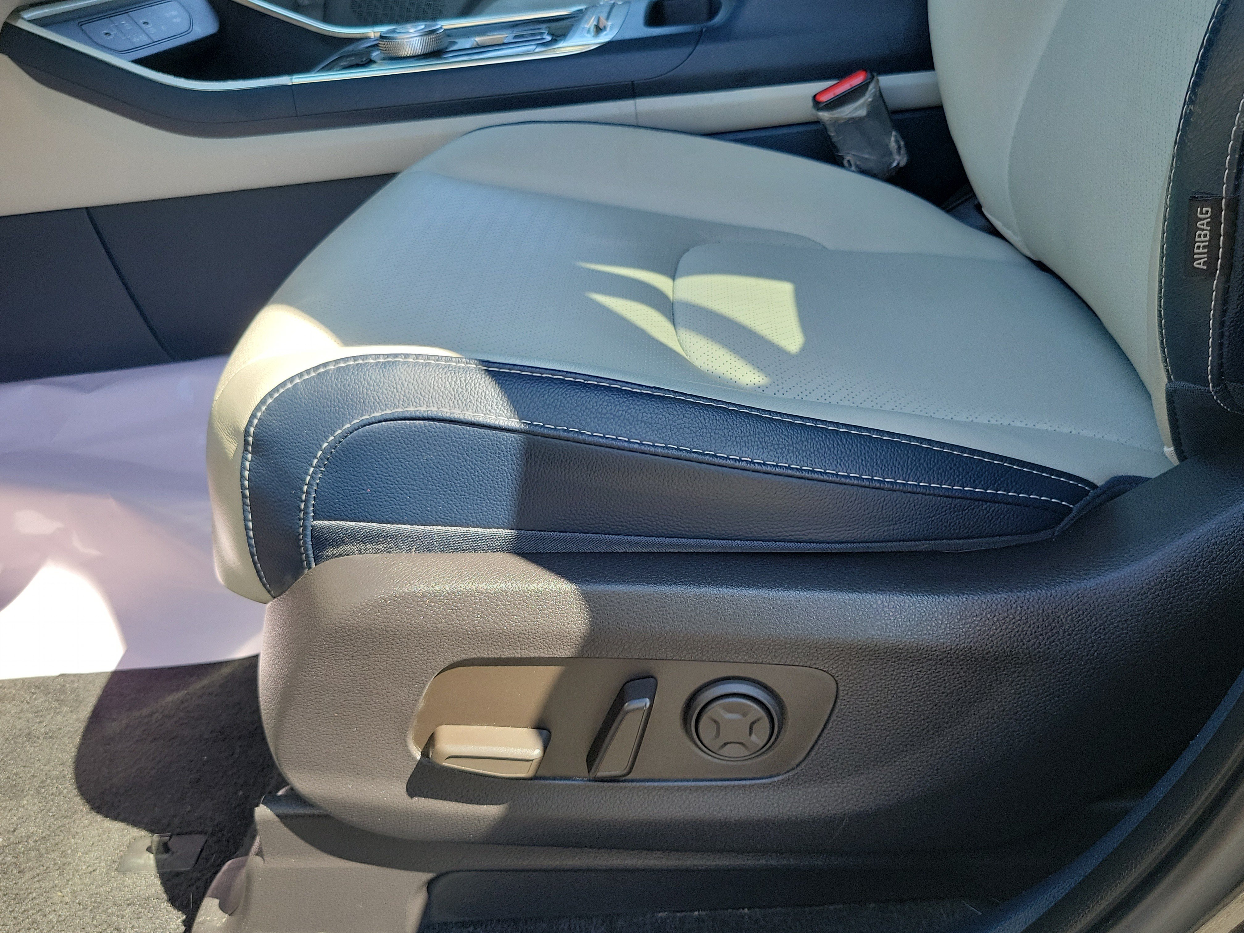 Used 2025 Kia Carnival SX Prestige FWD image 17