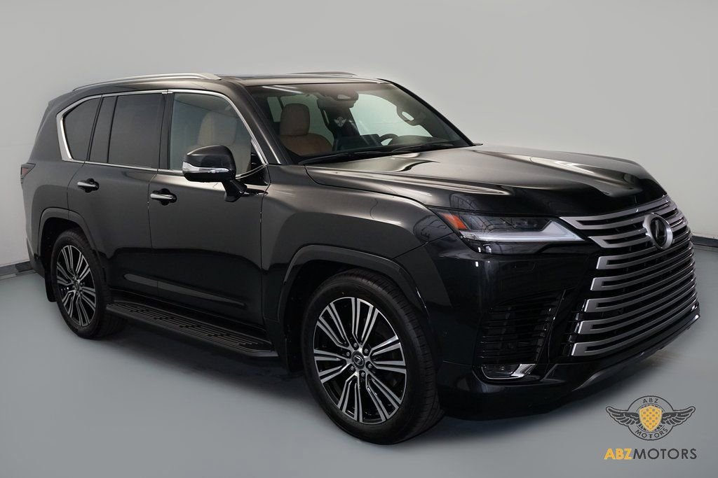 Used 2026 Lexus LX 700h Luxury w/ Accessory Package (Z1) image 2