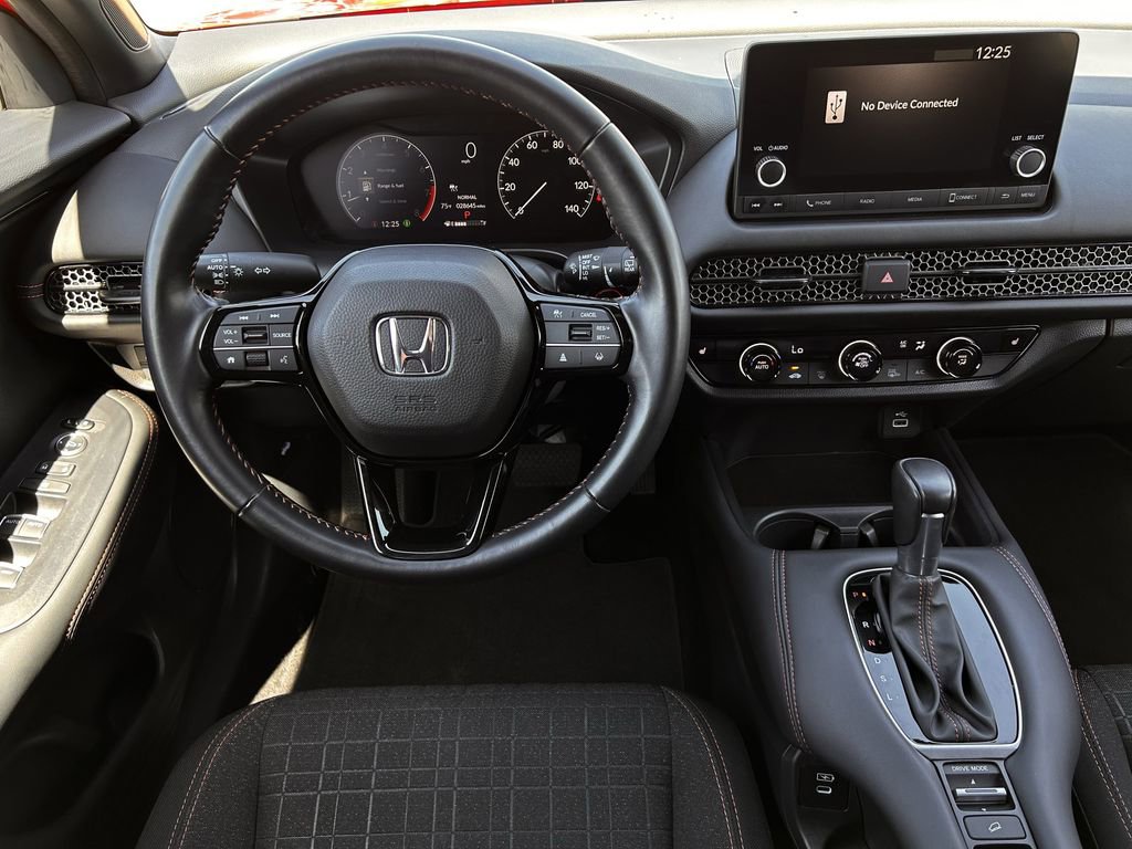 Used 2025 Honda HR-V Sport image 13