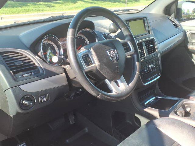 Certified 2017 Dodge Grand Caravan GT w/ Mopar Premium Addition Group FWD image 7