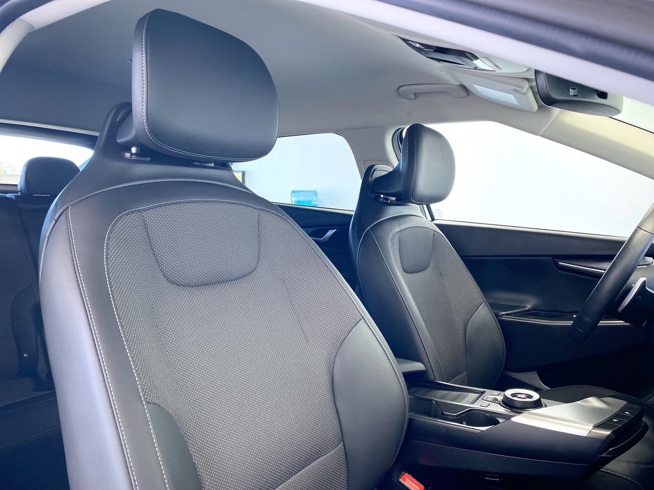Certified 2024 Kia EV6 Light RWD image 30