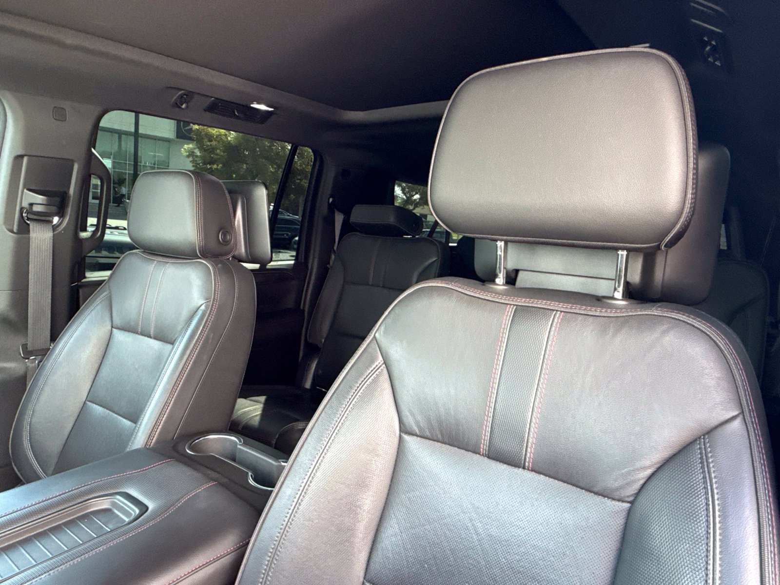 Used 2021 Chevrolet Suburban RST w/ Luxury Package AWD/4WD image 27