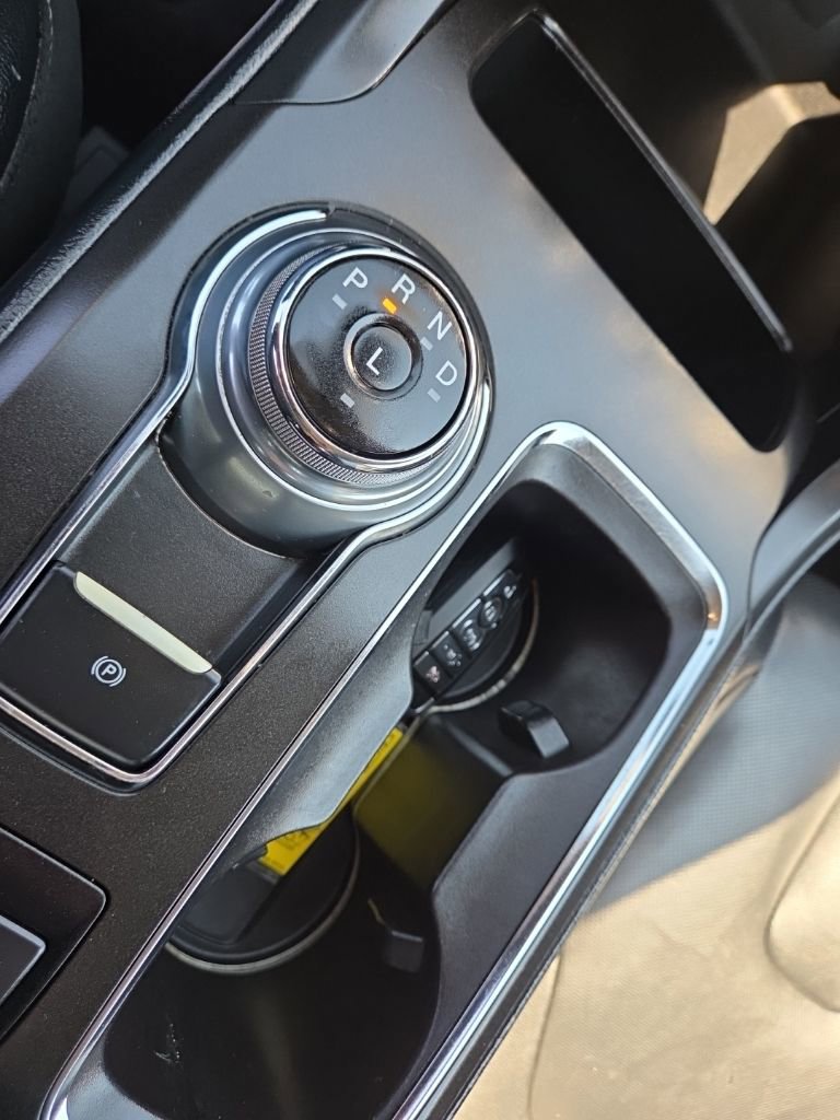 Used 2018 Ford Fusion Titanium FWD image 32