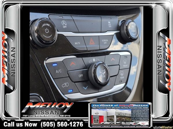 Used 2023 Chrysler Voyager LX FWD image 15