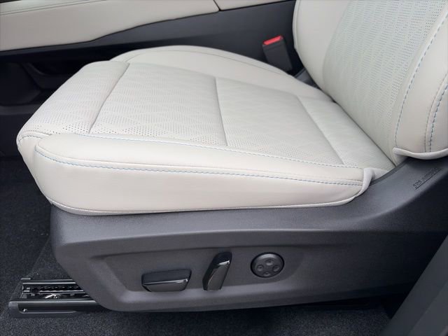 New 2026 Nissan Murano Platinum image 10