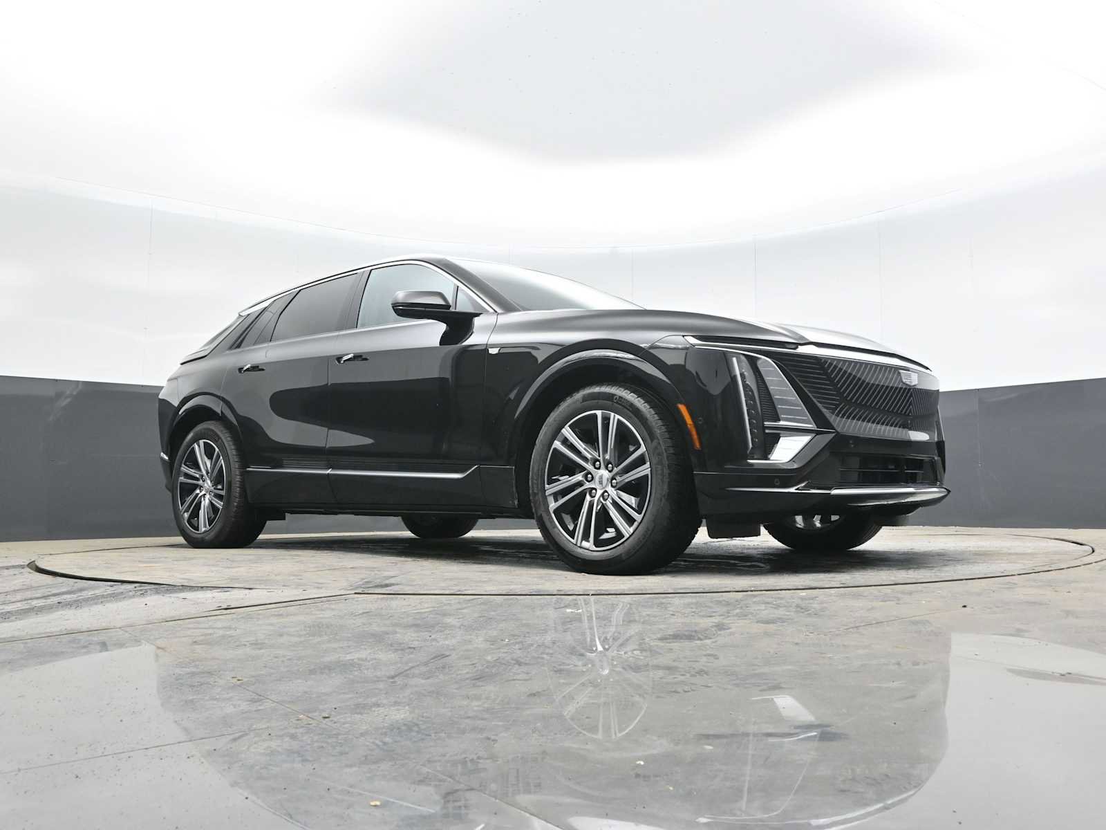 New 2025 Cadillac Lyriq Luxury image 36