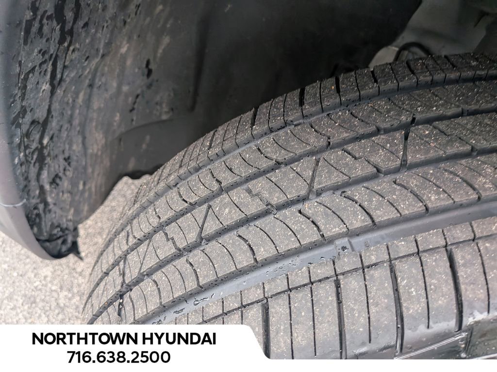 Used 2024 Jeep Compass Latitude image 36