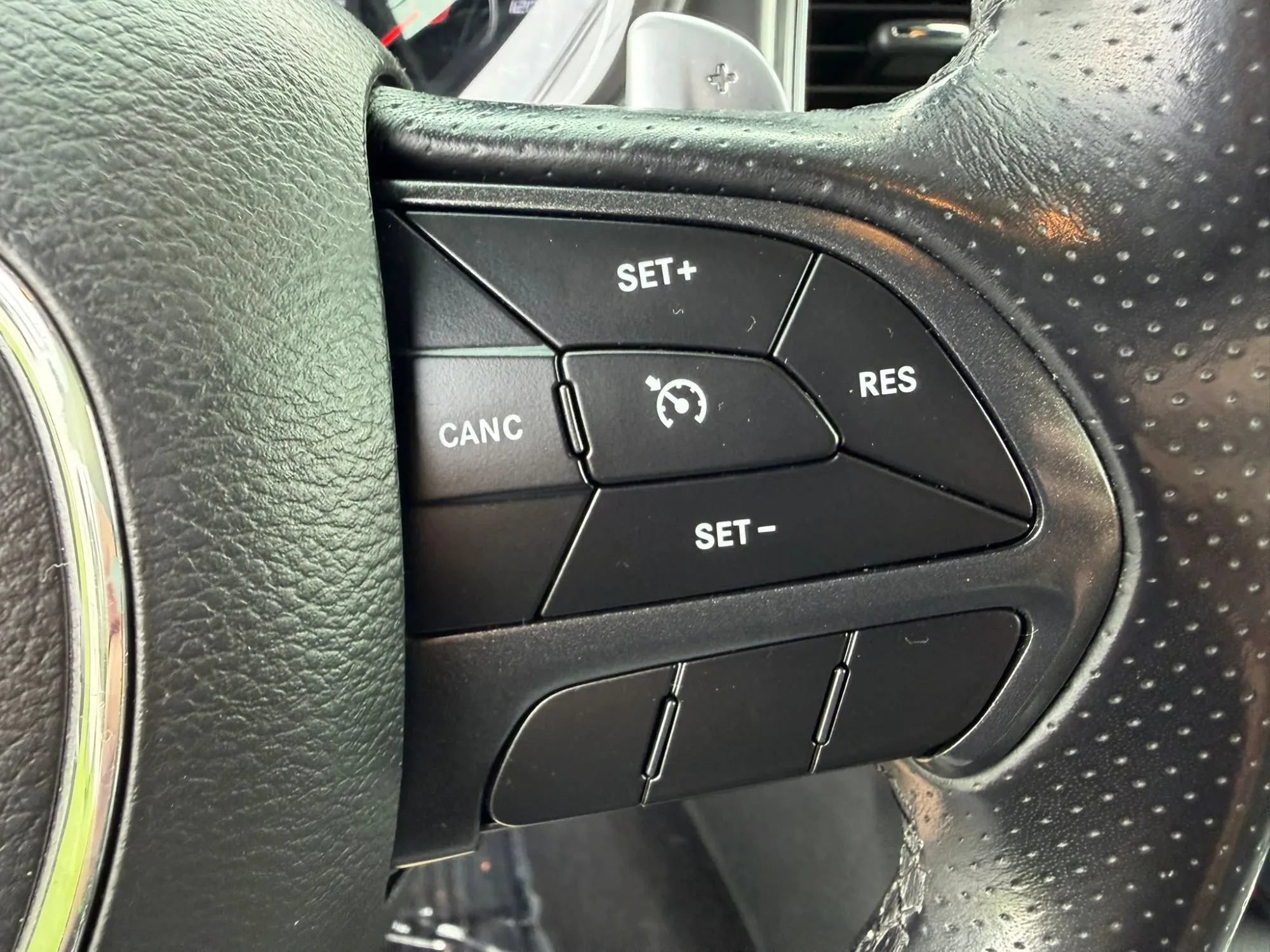 Used 2019 Dodge Charger SXT AWD/4WD image 19
