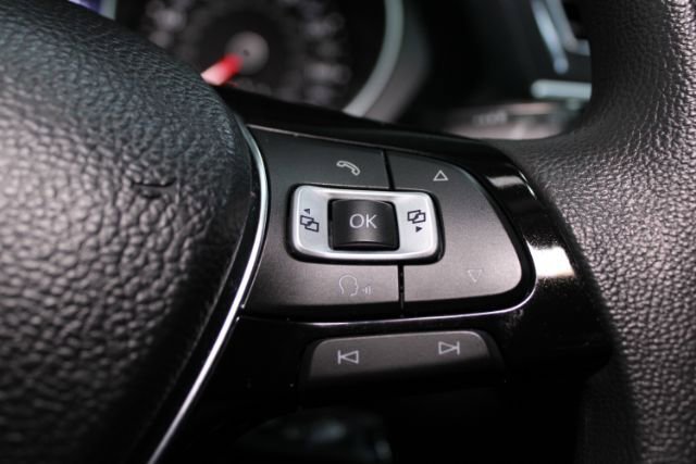 Used 2018 Volkswagen Tiguan S FWD image 16
