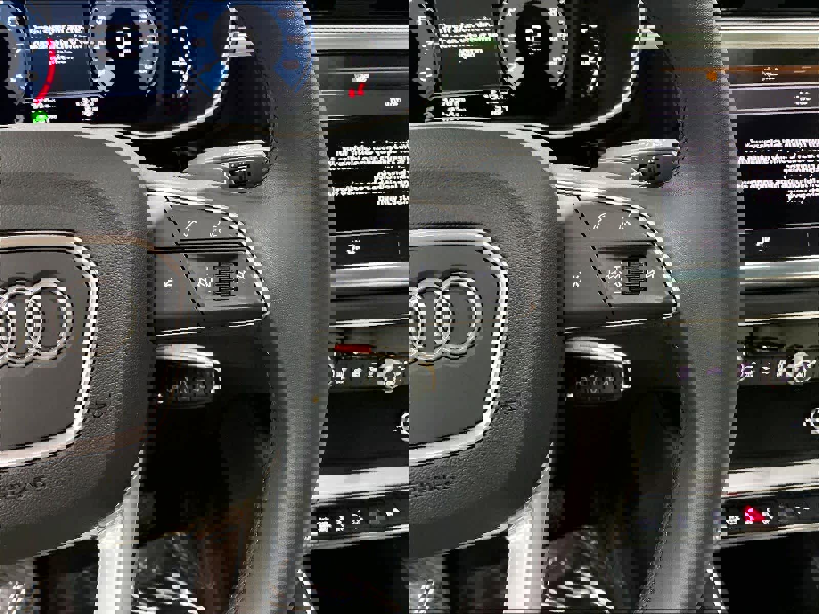 Certified 2025 Audi Q3 2.0T Premium image 21