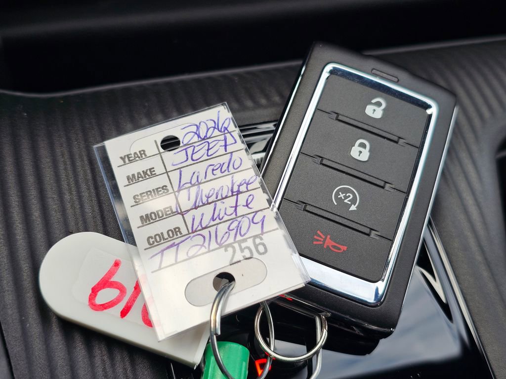 New 2026 Jeep Cherokee Laredo image 33