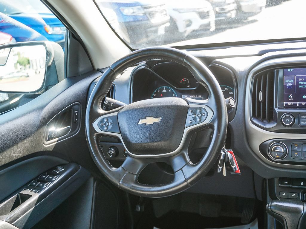 Used 2015 Chevrolet Colorado Z71 AWD/4WD image 16